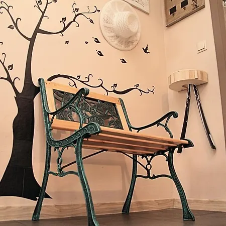 Апартаменты Vintage Apartment, 5 Min From Center + 2 Free Bikes *