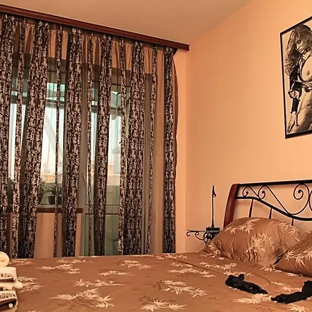 Vintage Apartment, 5 Min From Center + 2 Free Bikes Апартаменты *