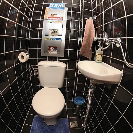 Vintage Apartment, 5 Min From Center + 2 Free Bikes