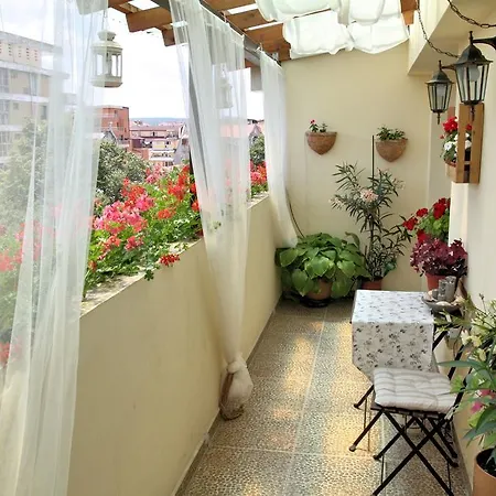 Апартаменты Vintage Apartment, 5 Min From Center + 2 Free Bikes Варна
