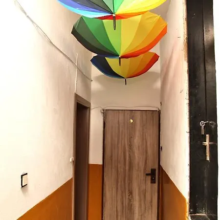 Vintage Apartment, 5 Min From Center + 2 Free Bikes Apartment