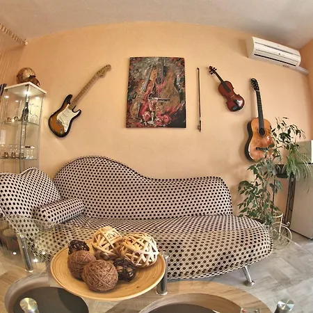 Apartment Vintage Apartment, 5 Min From Center + 2 Free Bikes